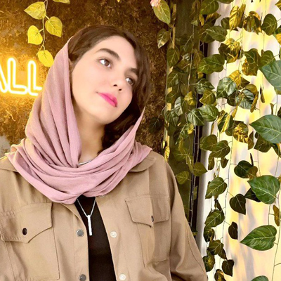 حسنا سادات حسینی
